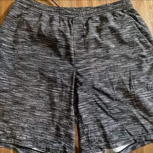 Lulu Lemon license to train shorts.  With liner.  XL. 9 inch